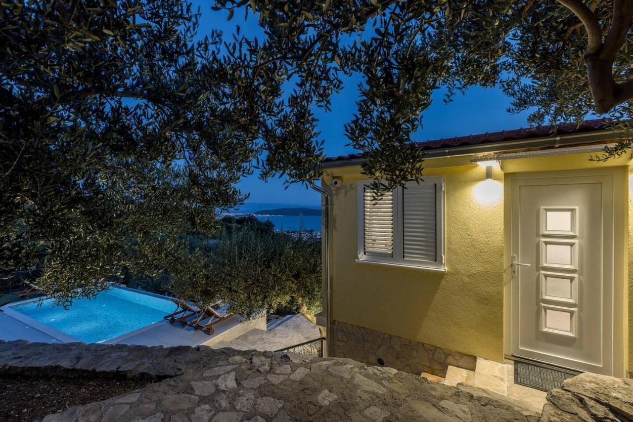 Dream Hill Villa Kastel Kambelovac Luaran gambar
