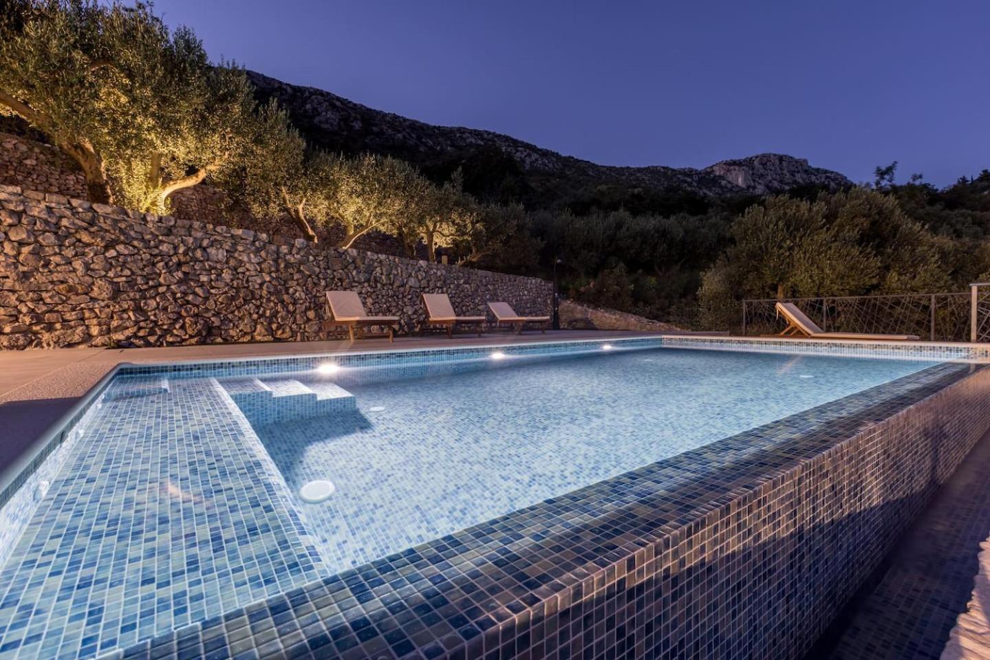 Dream Hill Villa Kastel Kambelovac Luaran gambar